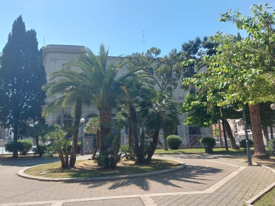 Characteristic Garibaldi Bari Exterior foto